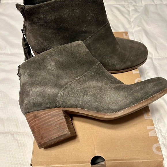 Toms Leila Forest Suede Booties size 7.5 - Picture 3 of 7